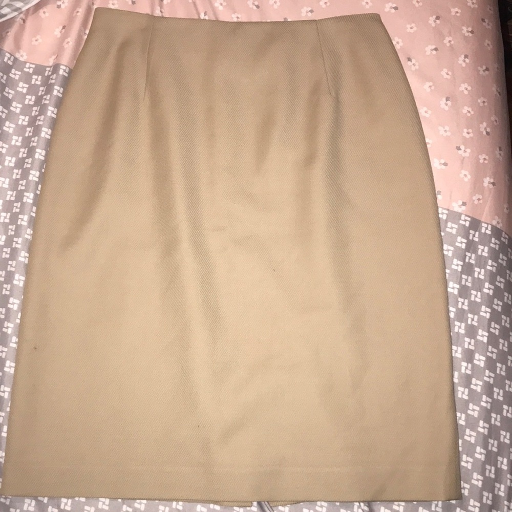 Ann Taylor %100 wool skirt
